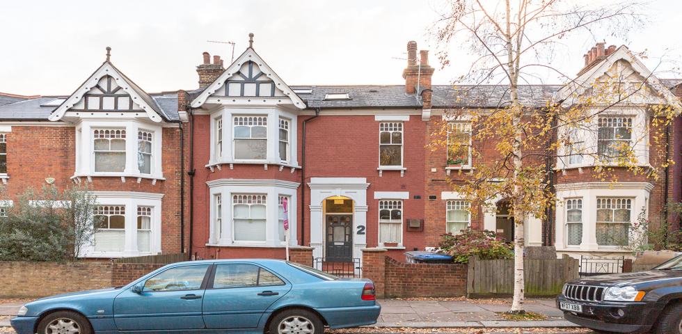 			Studio Apartment, 1 bath, 1 reception Apartment			 Milman Road, QUEENS PARK